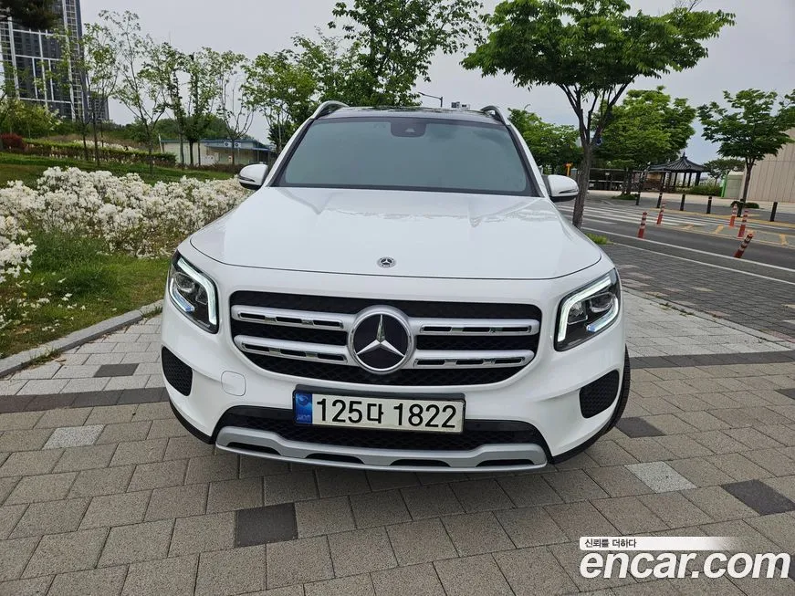 Mercedes-Benz GLB-Class — фото 10