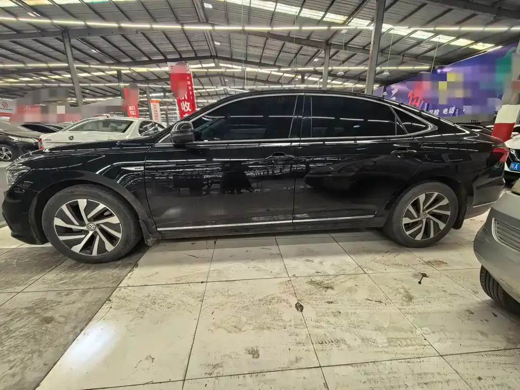 Volkswagen Passat New Energy — фото 6