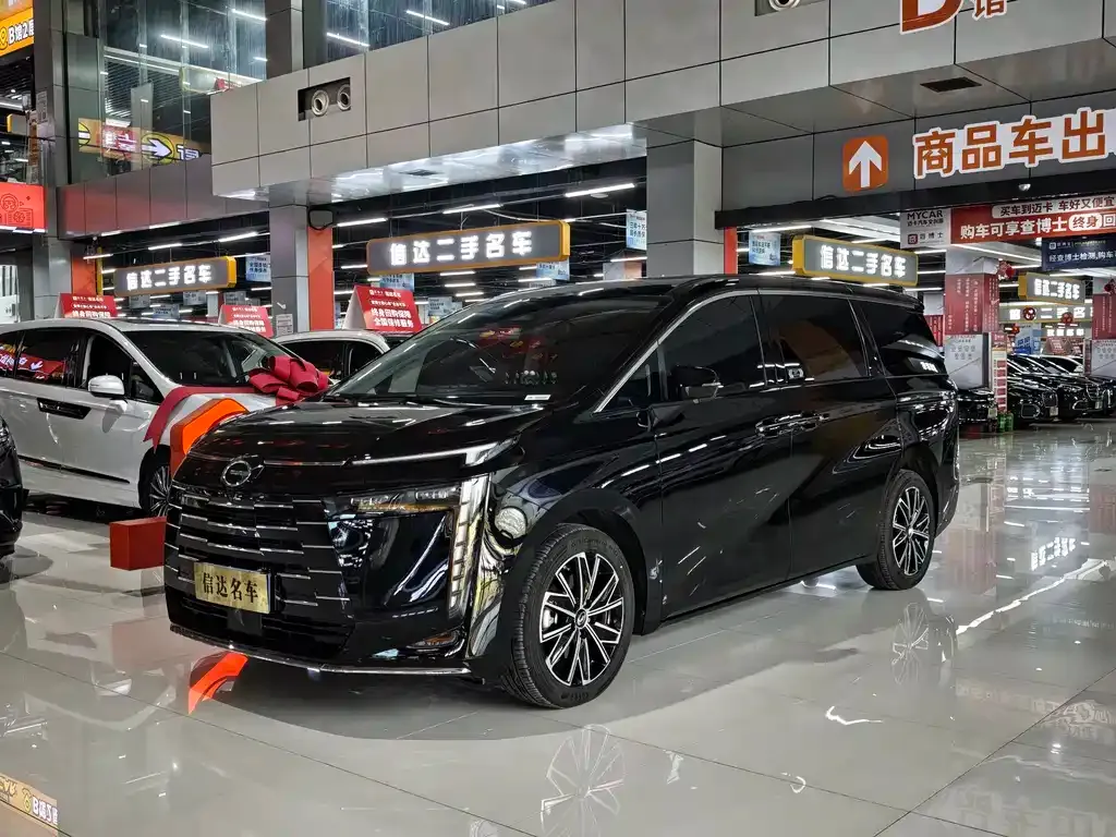 GAC Motor Trumpchi E8 — фото 1