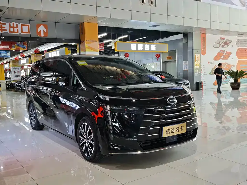 GAC Motor Trumpchi E8 — фото 3