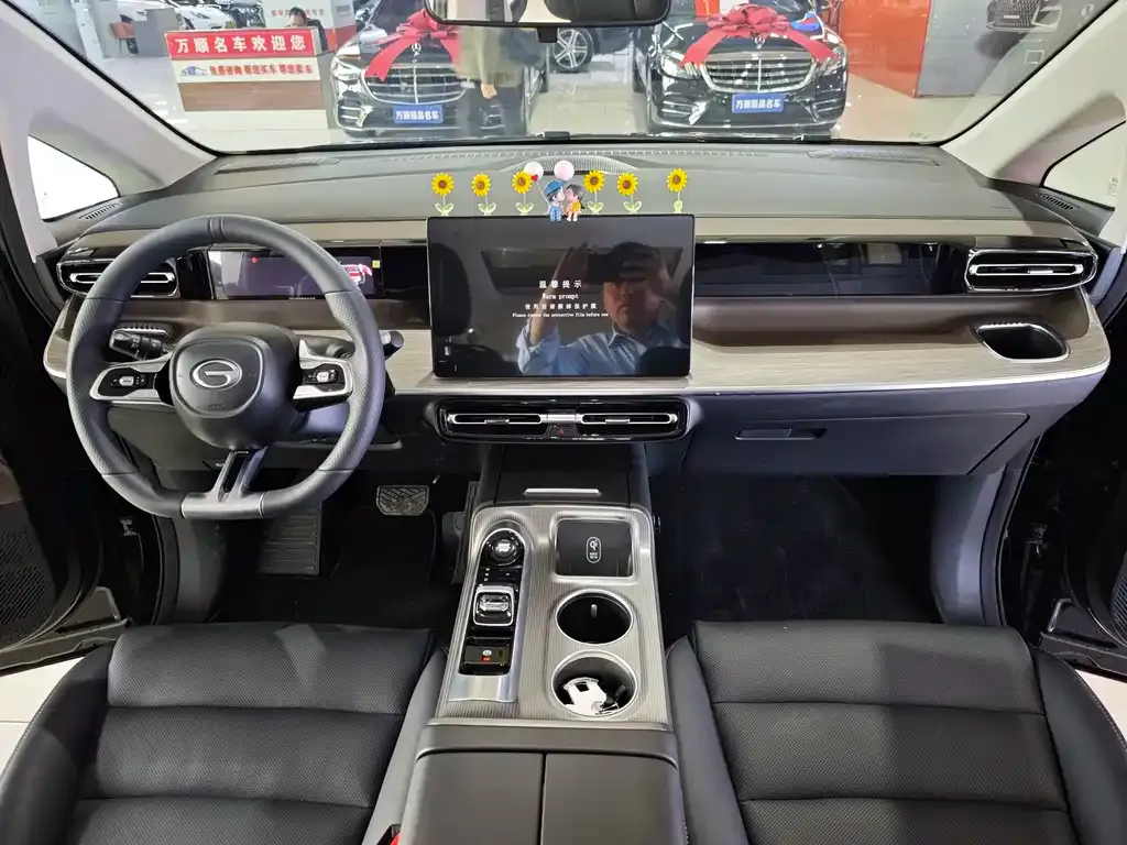 GAC Motor Trumpchi E8 — фото 5