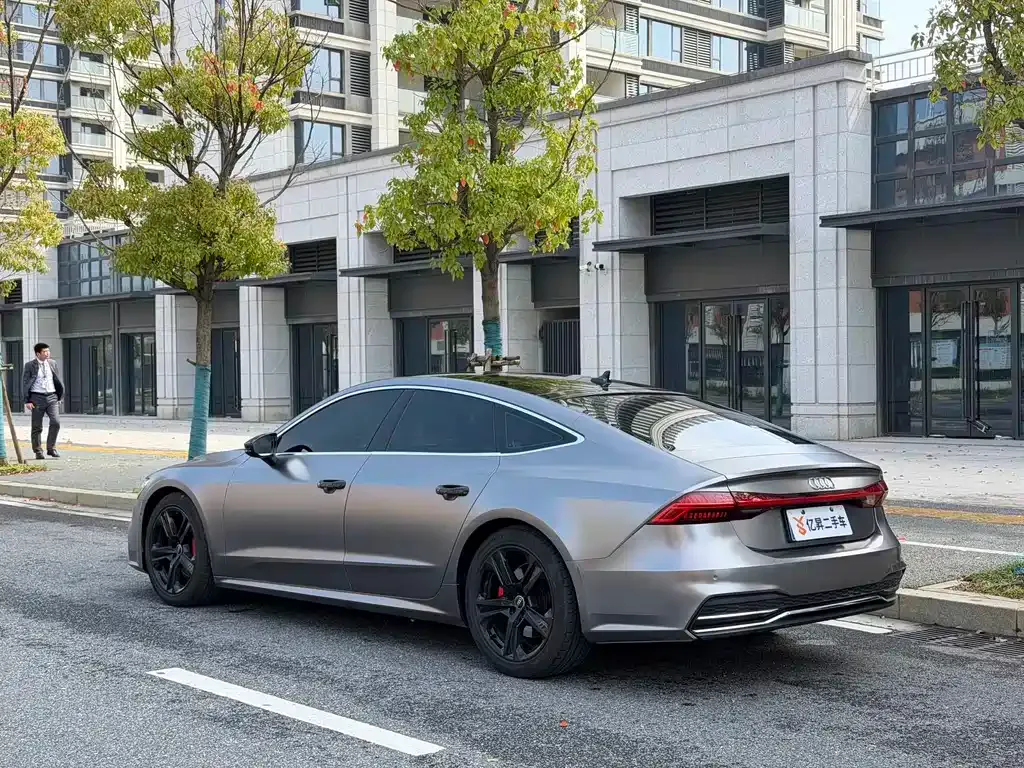 Audi A7 — фото 7