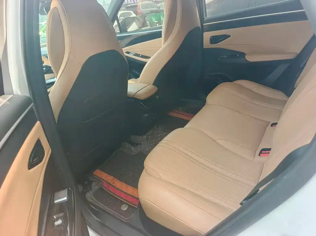 Geely Galaxy L7 — фото 7