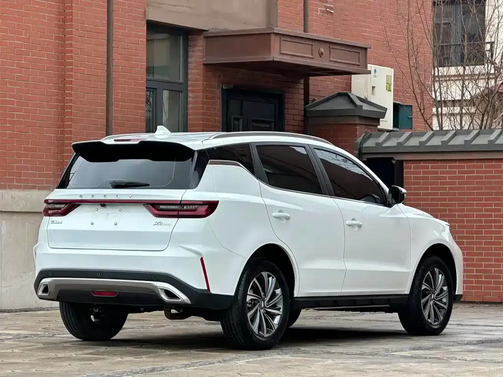 Geely Vision X6 — фото 6