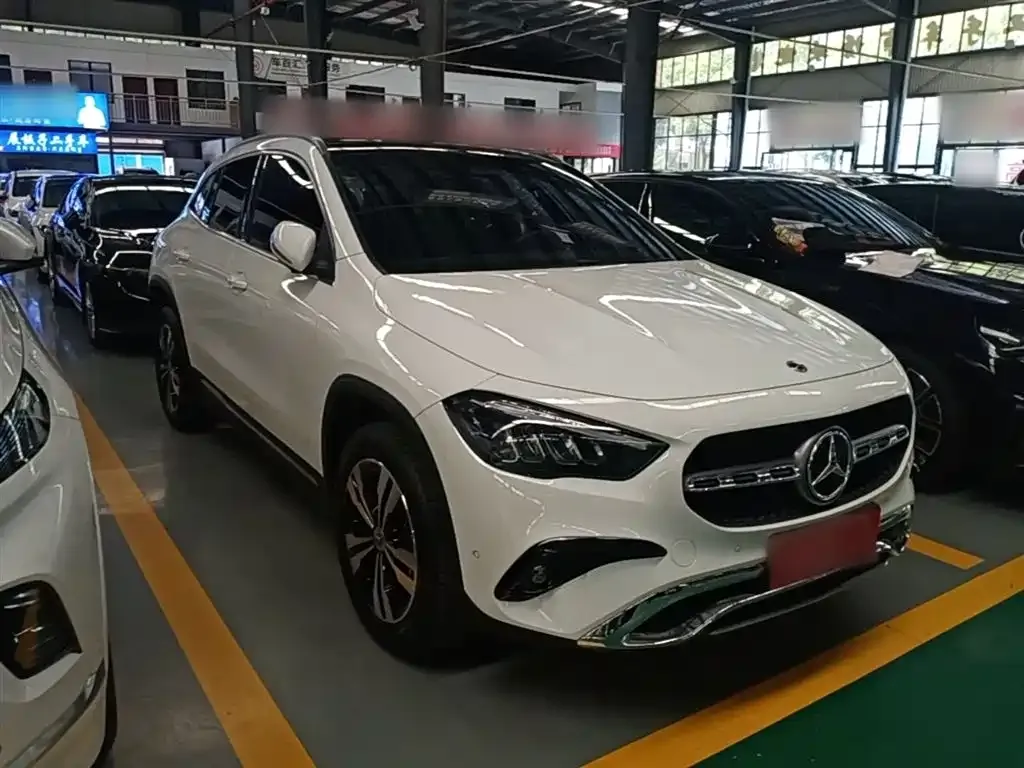 Mercedes-Benz GLA — фото 10