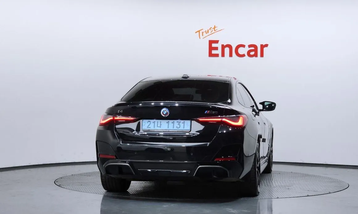 BMW i4 — фото 2
