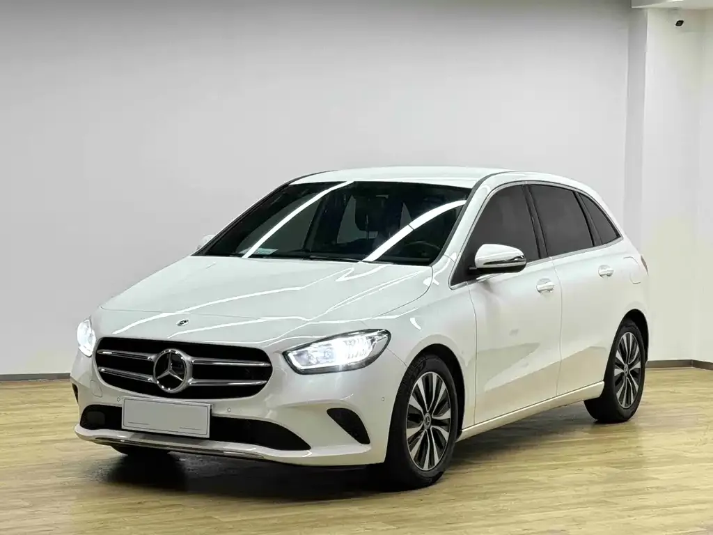 Mercedes-Benz B-Class — фото 1