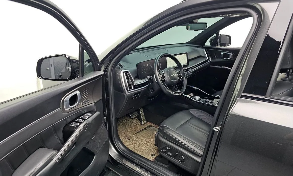 Kia Sorento — фото 9