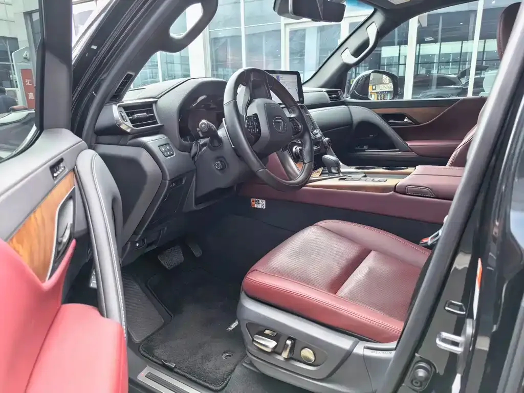 Lexus LX — фото 4