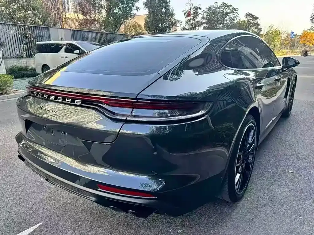 Porsche Panamera — фото 10