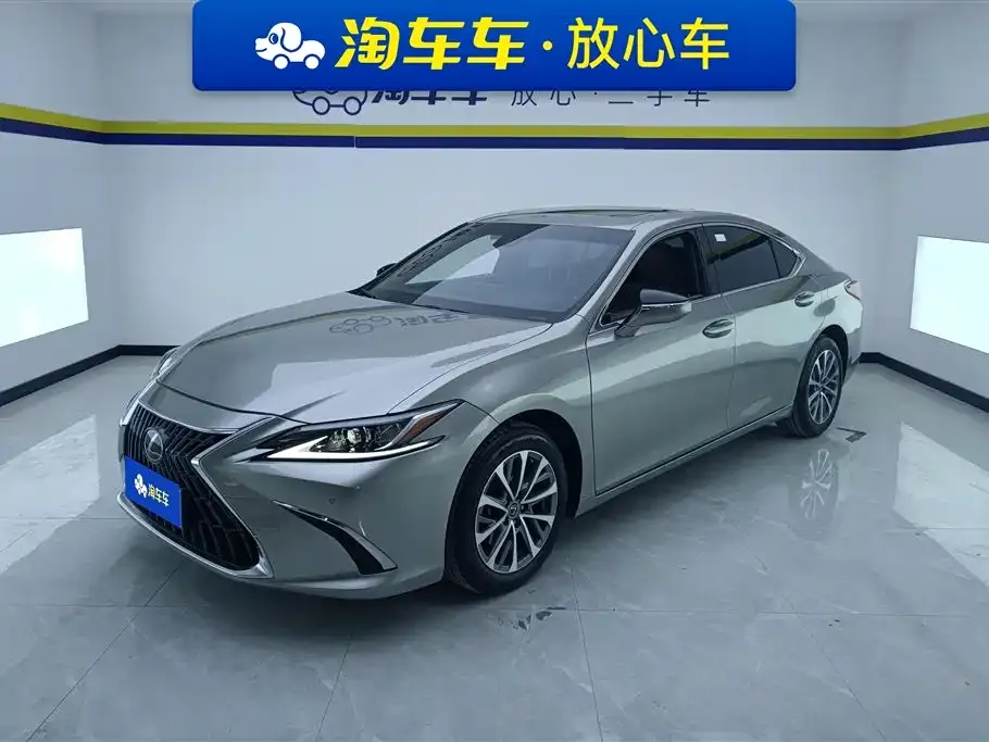 Lexus ES — фото 1