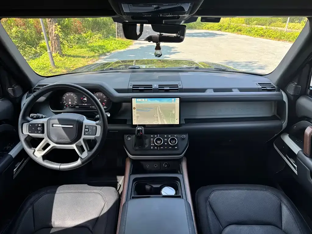 Land Rover Defender — фото 2