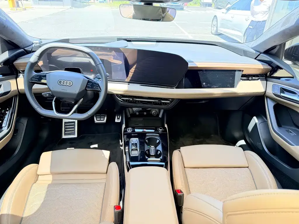Audi 奥迪A6L e-tron — фото 7