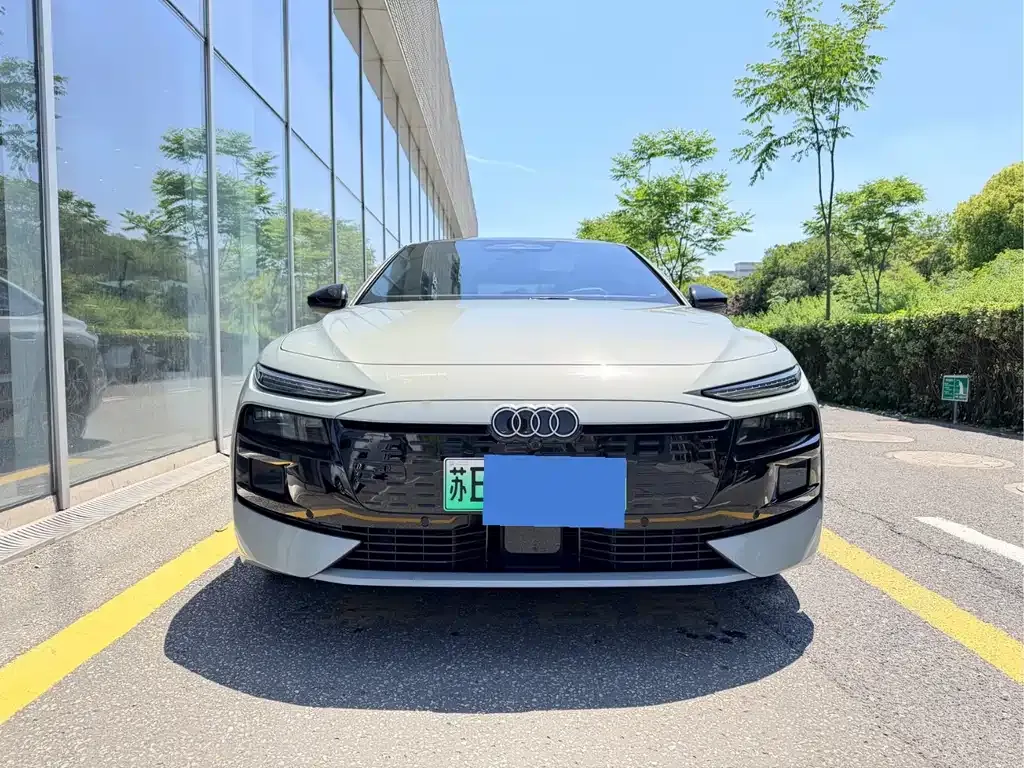 Audi 奥迪A6L e-tron — фото 9