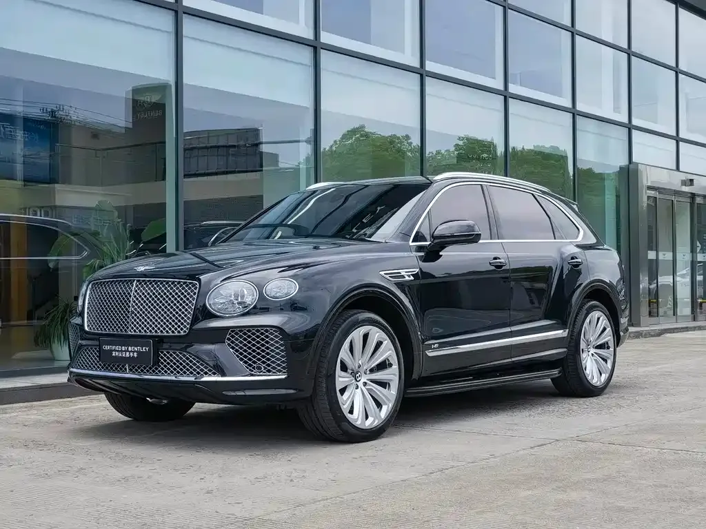 Bentley Bentayga — фото 1