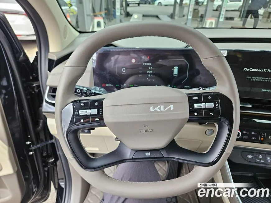 Kia Carnival — фото 4