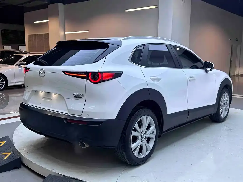 Mazda CX-30 — фото 9