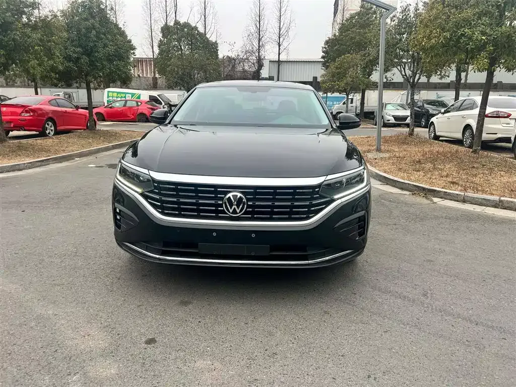 Volkswagen Passat — фото 5