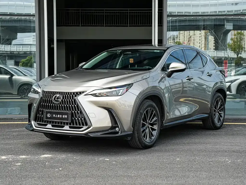 Lexus NX New Energy — фото 1