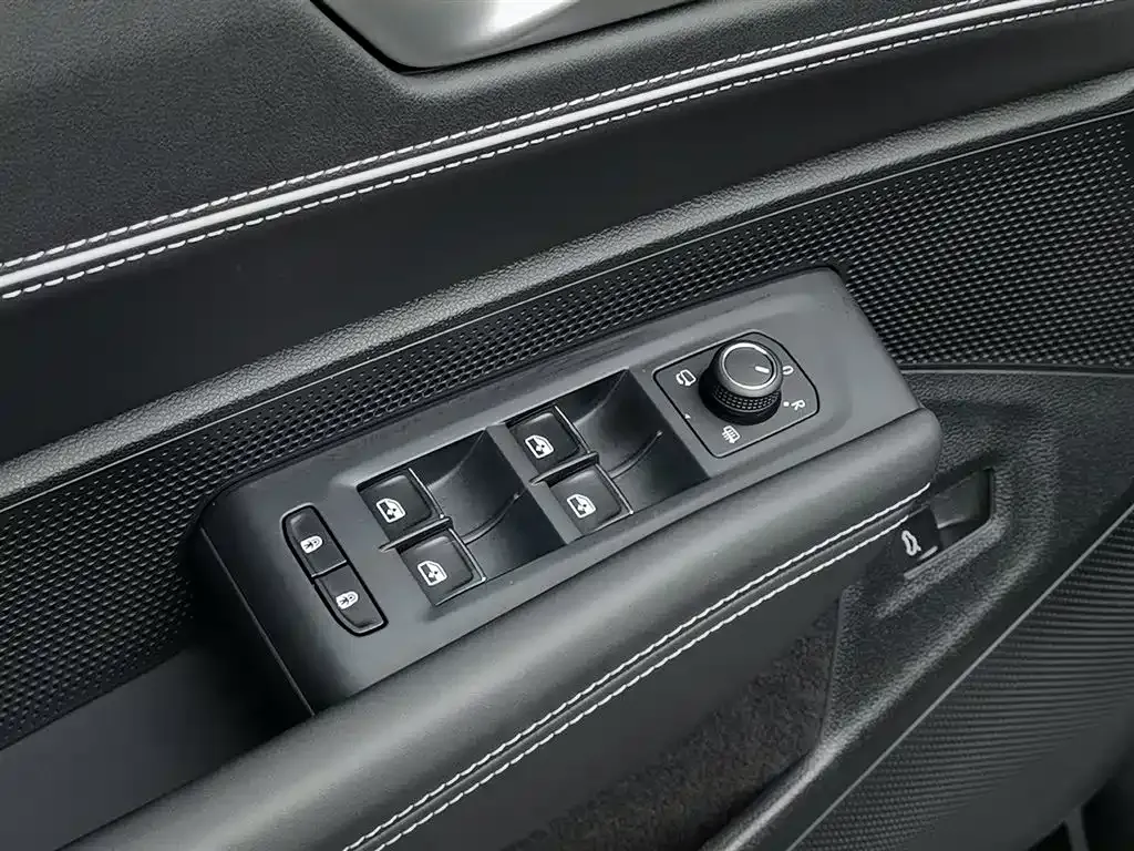 Volkswagen Passat — фото 9