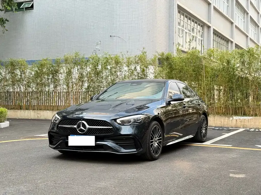 Mercedes-Benz C-Class — фото 1