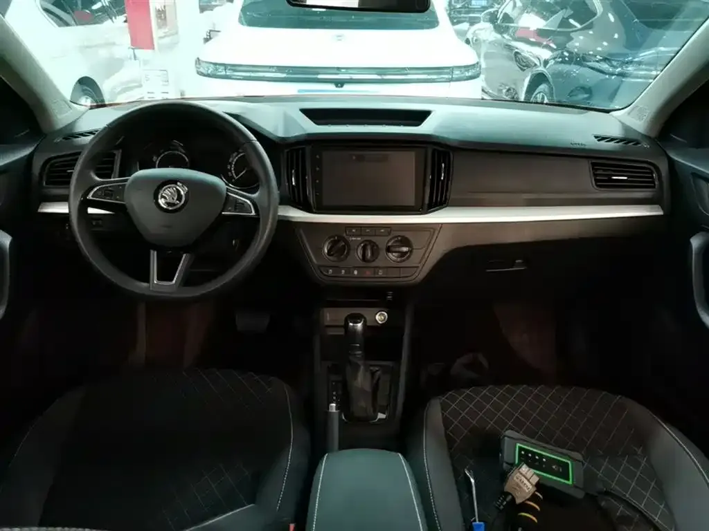 Skoda Kamiq — фото 2