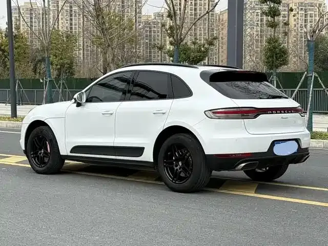 Porsche Macan — фото 7