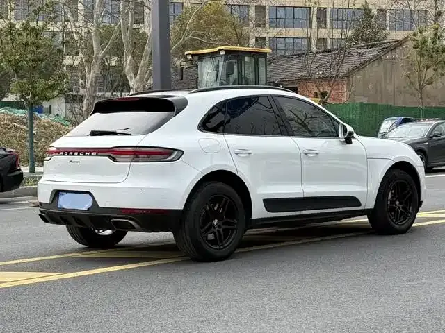 Porsche Macan — фото 8