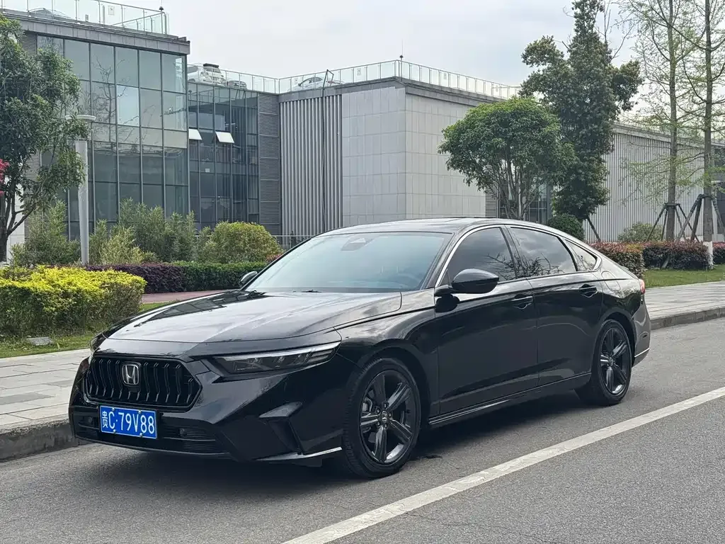 Honda Inspire — фото 1