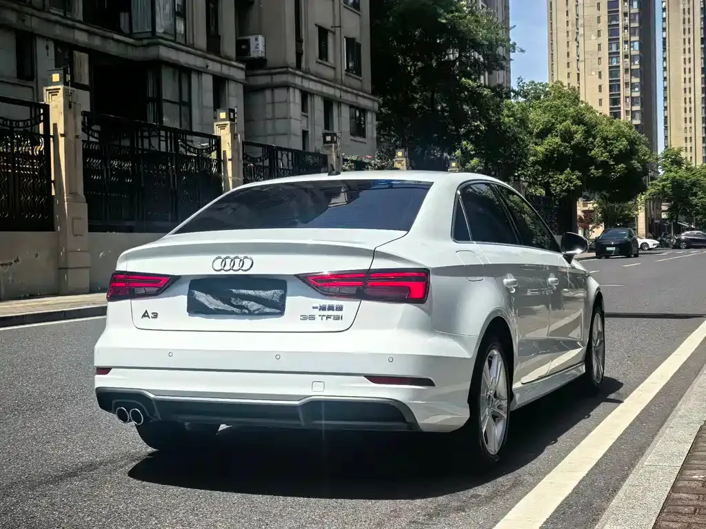Audi A3 — фото 3
