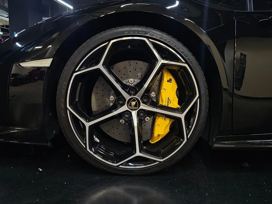 Lamborghini Huracan — фото 2
