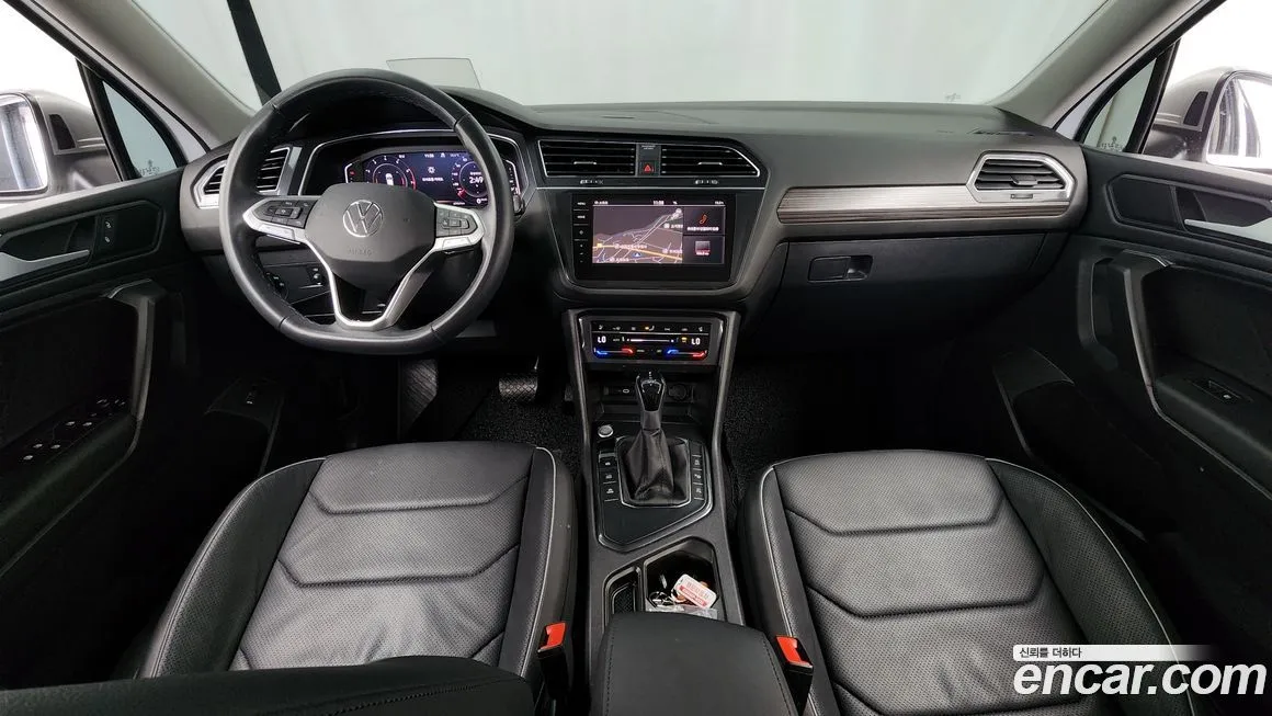 Volkswagen Tiguan — фото 5