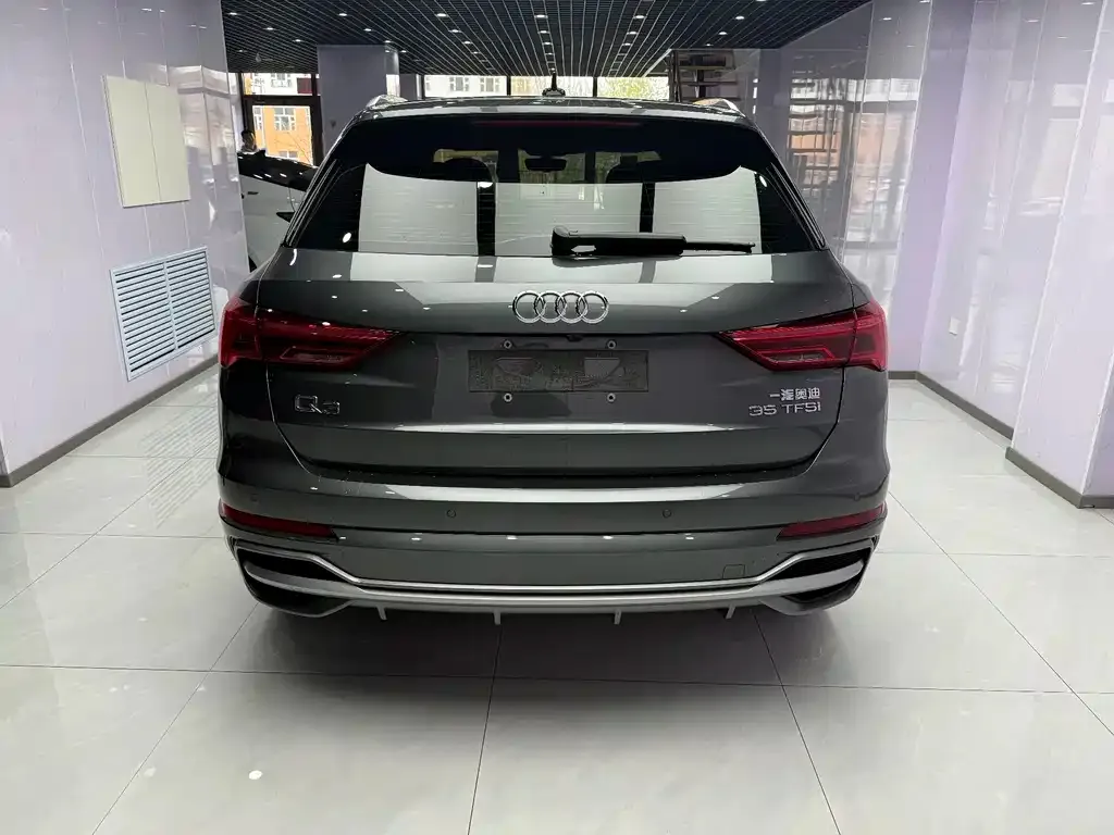 Audi Q3 — фото 7