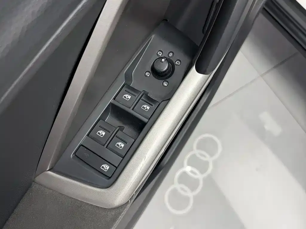Audi Q3 — фото 3
