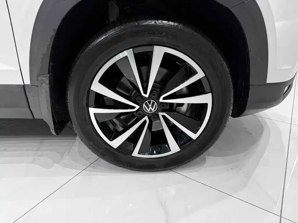 Volkswagen Tharu — фото 9