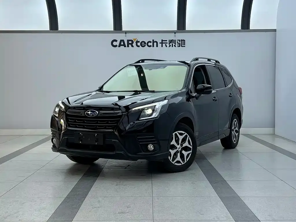 Subaru Forester — фото 1