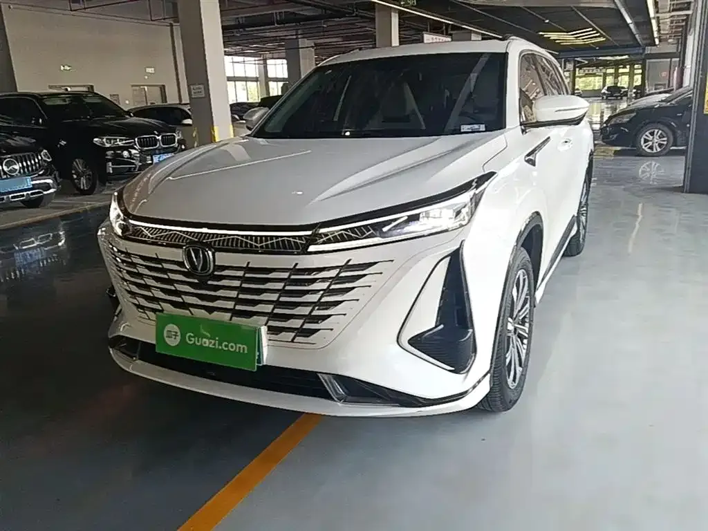 Changan CS75PLUS — фото 1