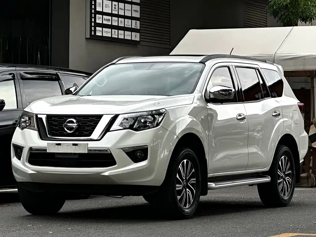 Nissan Terra — фото 1