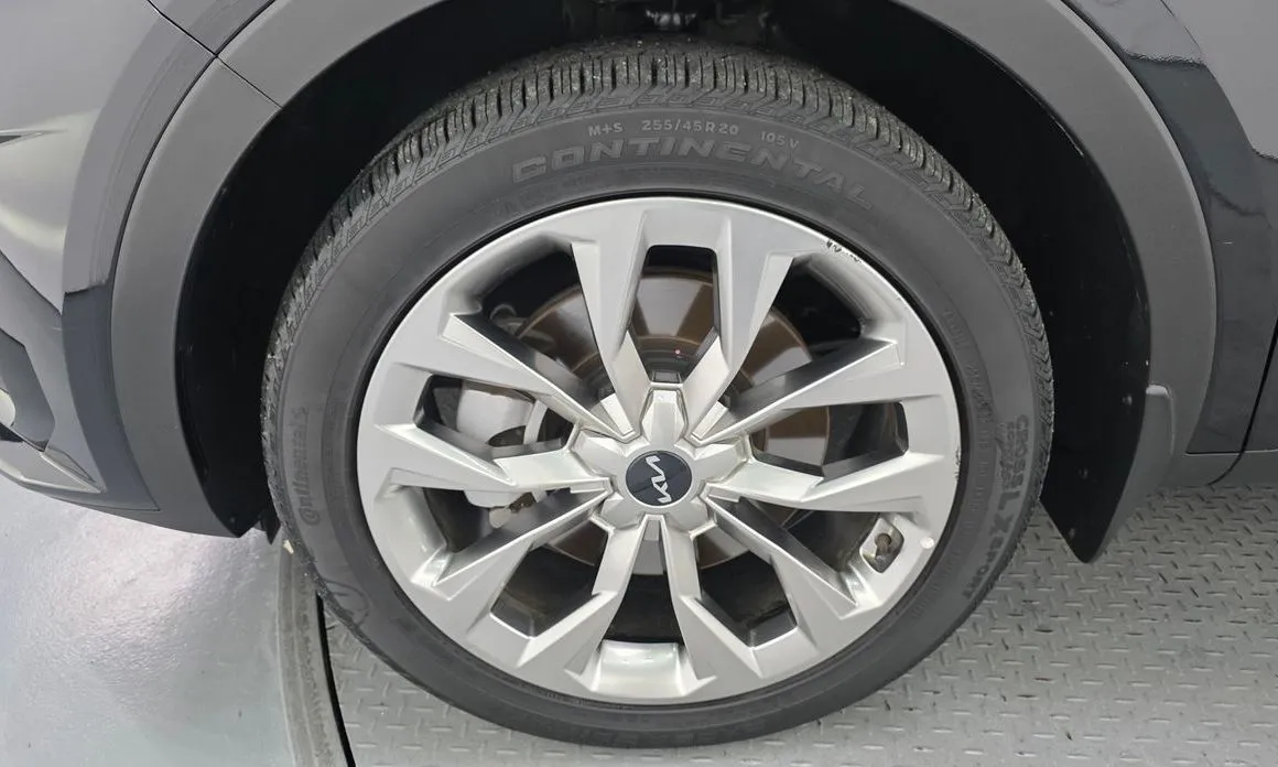 Kia Sorento — фото 9