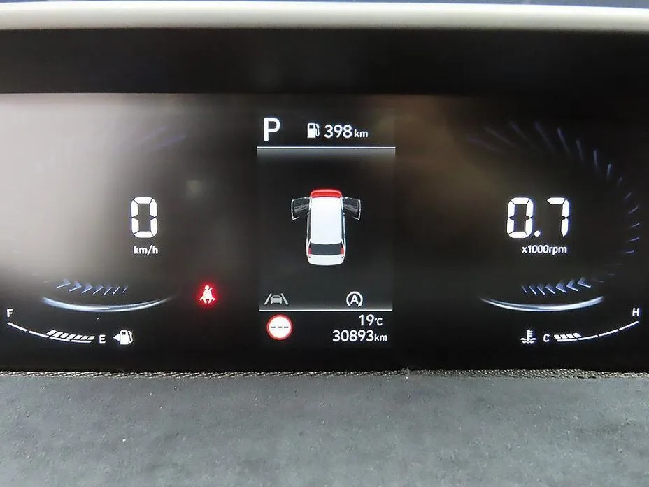 Hyundai Staria — фото 9