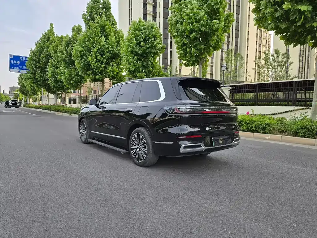 Geely Galaxy M9 — фото 7