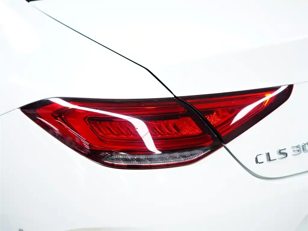 Mercedes-Benz CLS — фото 6
