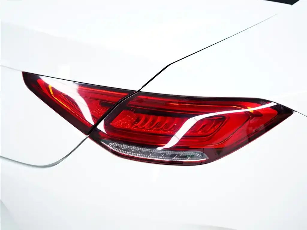 Mercedes-Benz CLS — фото 5
