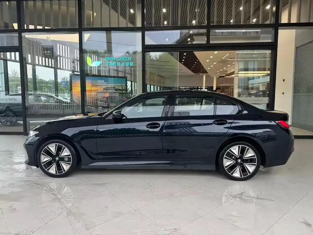 BMW i3 — фото 8