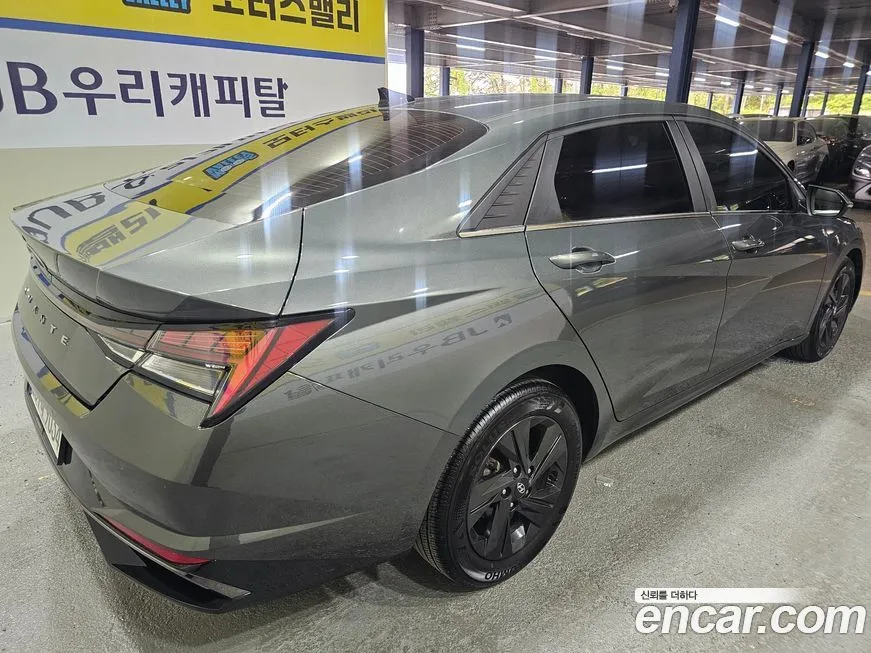 Hyundai AVANTE — фото 8