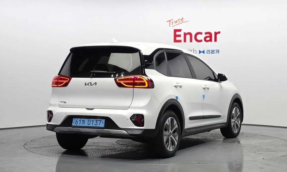 Kia Niro — фото 5