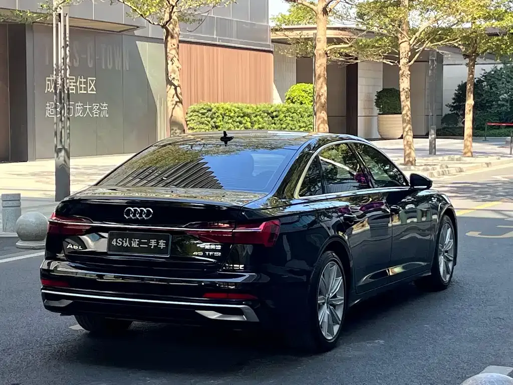 Audi A6L — фото 5