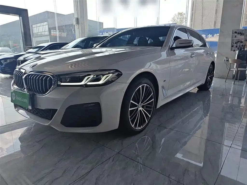BMW 5 Series — фото 3