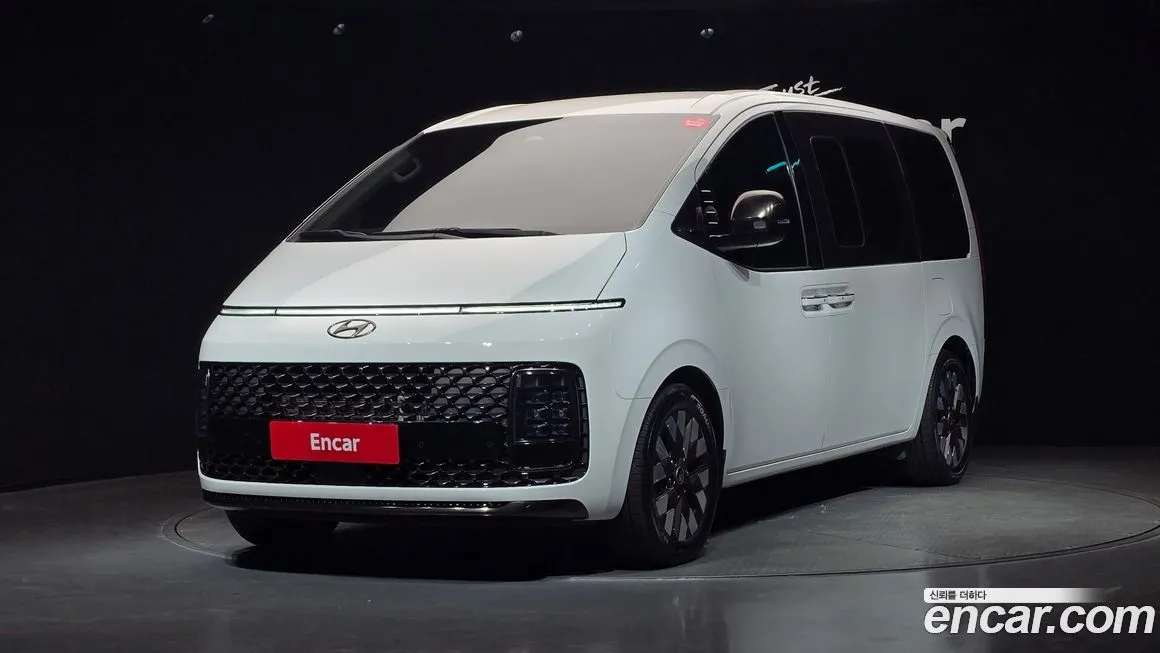 Hyundai Staria — фото 2