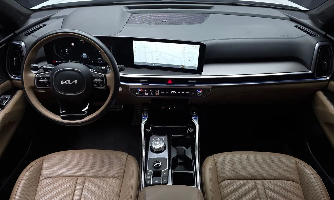 Kia Sorento — фото 8